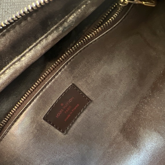 🎊2x HOST PICK🎊 Rare LV Dopp Kit King Size Toiletry Bag Clutch, **PRICE FIRM** - Picture 7 of 17